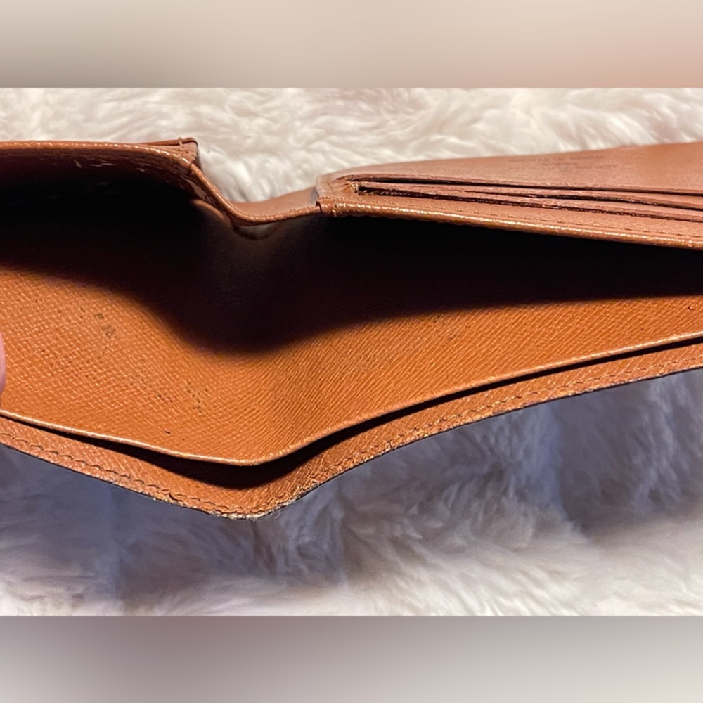 Louis Vuitton Multiple Wallet
Monogram Brown - Picture 12 of 16